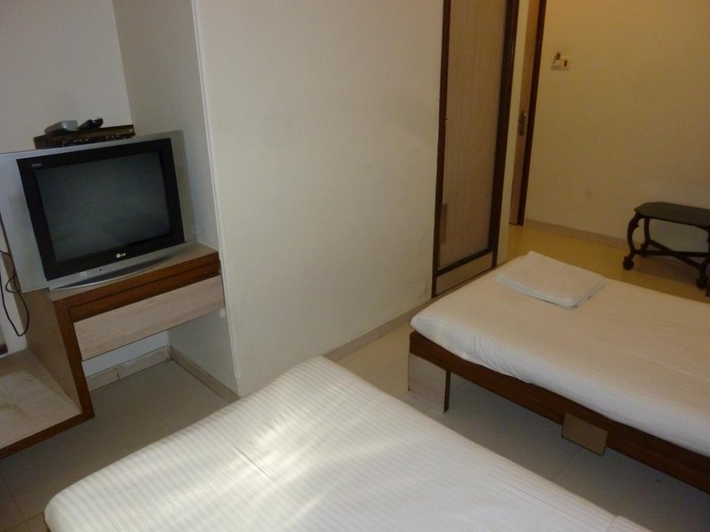 מומביי Hotel Park Shilton מראה חיצוני תמונה