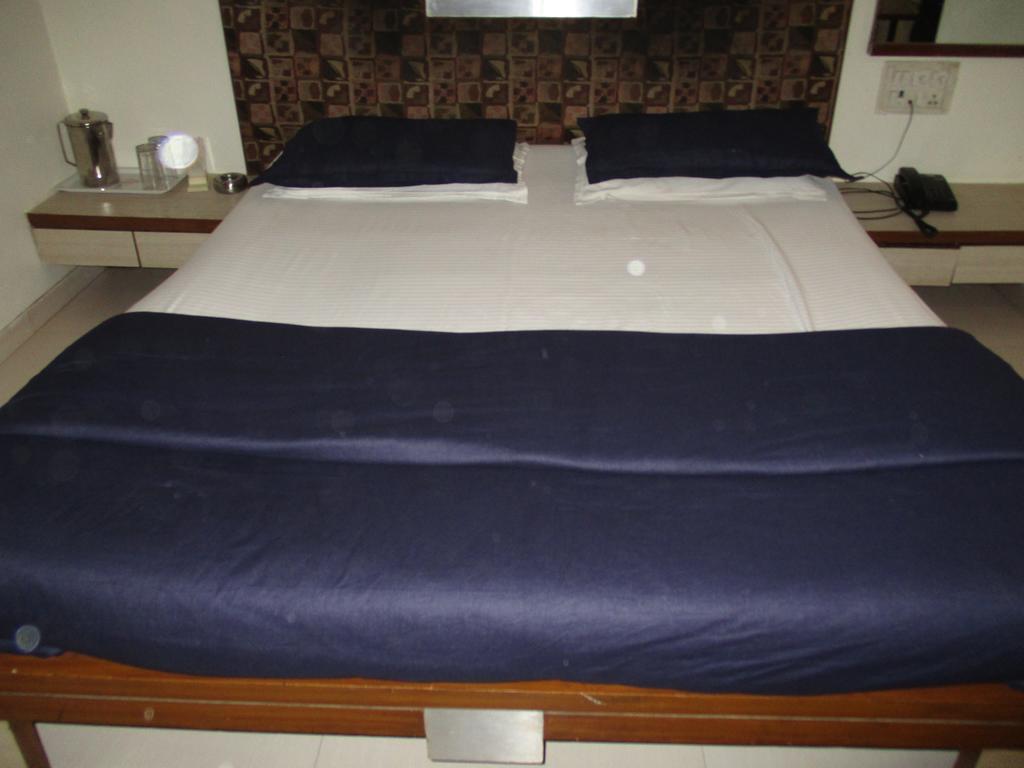 מומביי Hotel Park Shilton מראה חיצוני תמונה