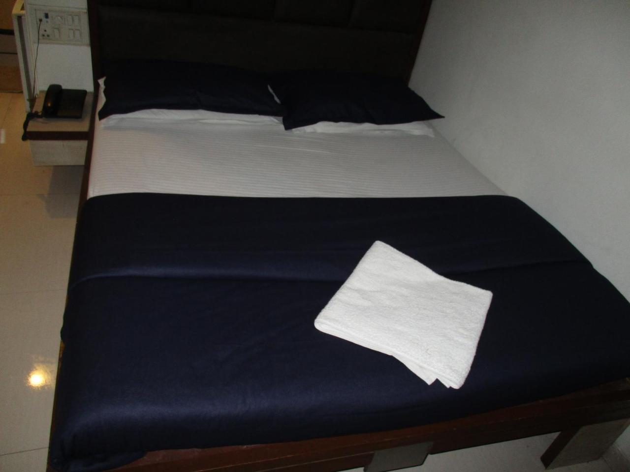 מומביי Hotel Park Shilton מראה חיצוני תמונה